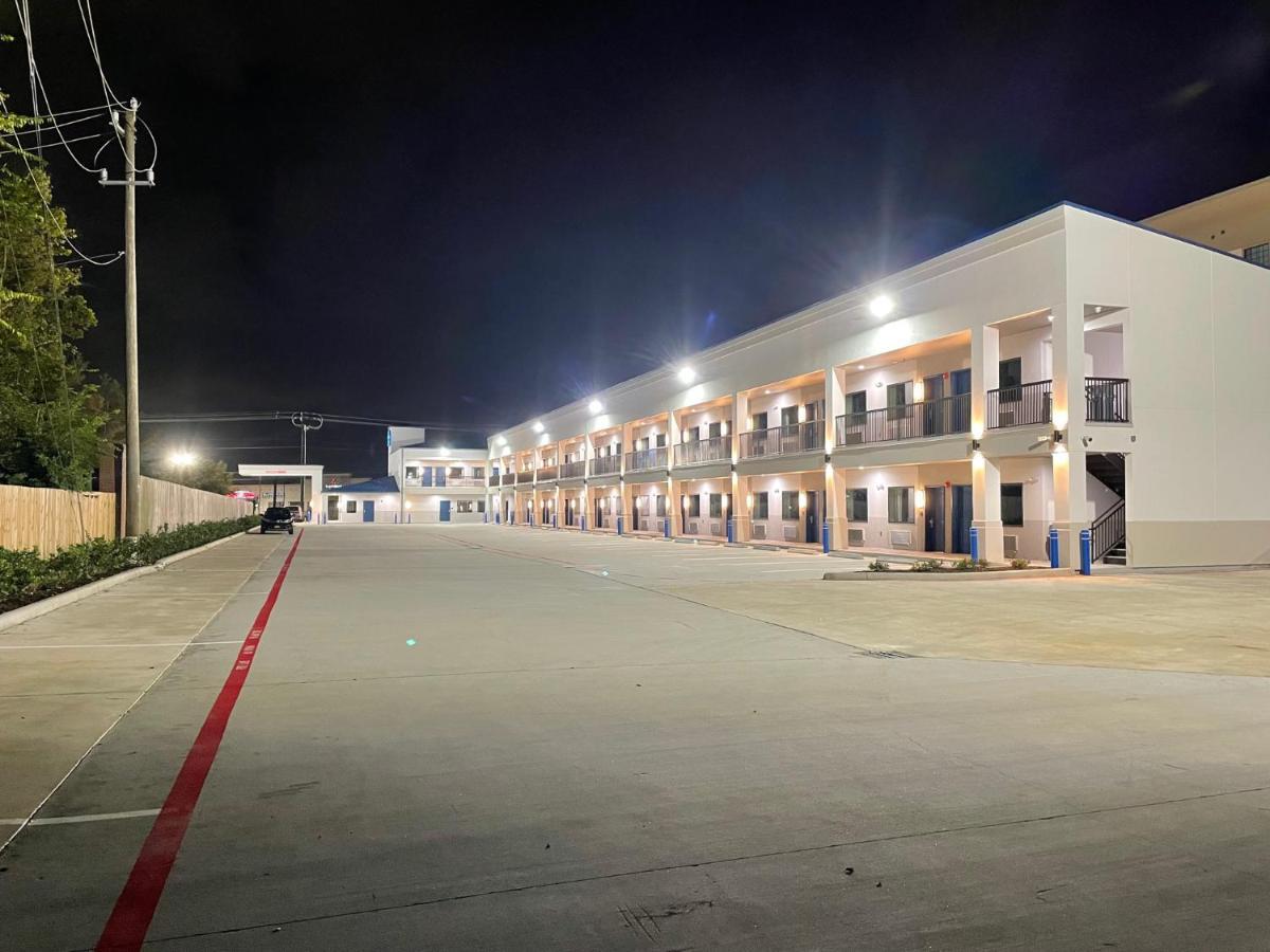 Palace Inn Blue - Garth Rd باي تاون المظهر الخارجي الصورة