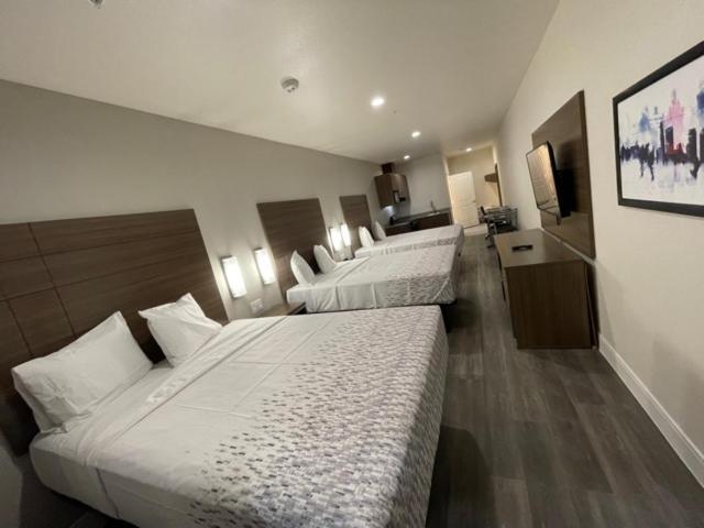 Palace Inn Blue - Garth Rd باي تاون المظهر الخارجي الصورة